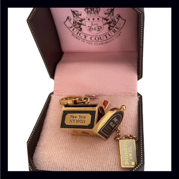 Juicy Couture Mailbox Charm - Picture 10 of 14